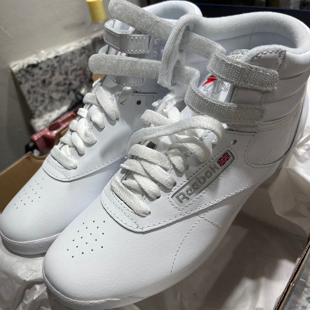 Women’s high top Reeboks